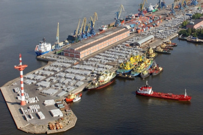 Из-за атак дронов порта Санкт-Петербурга потерял грузовую базу